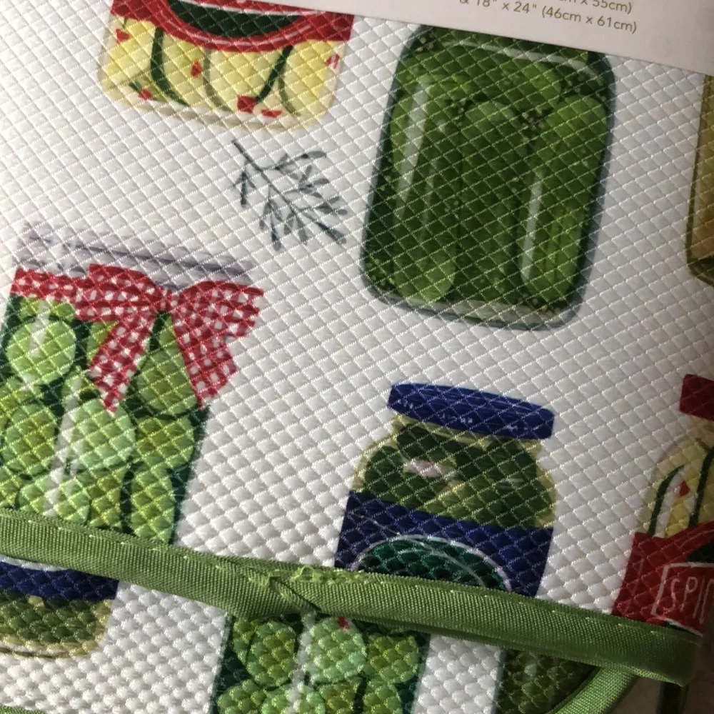 Isaac Mizrahi White Dish Drying Mats with Pickle Jar Print
